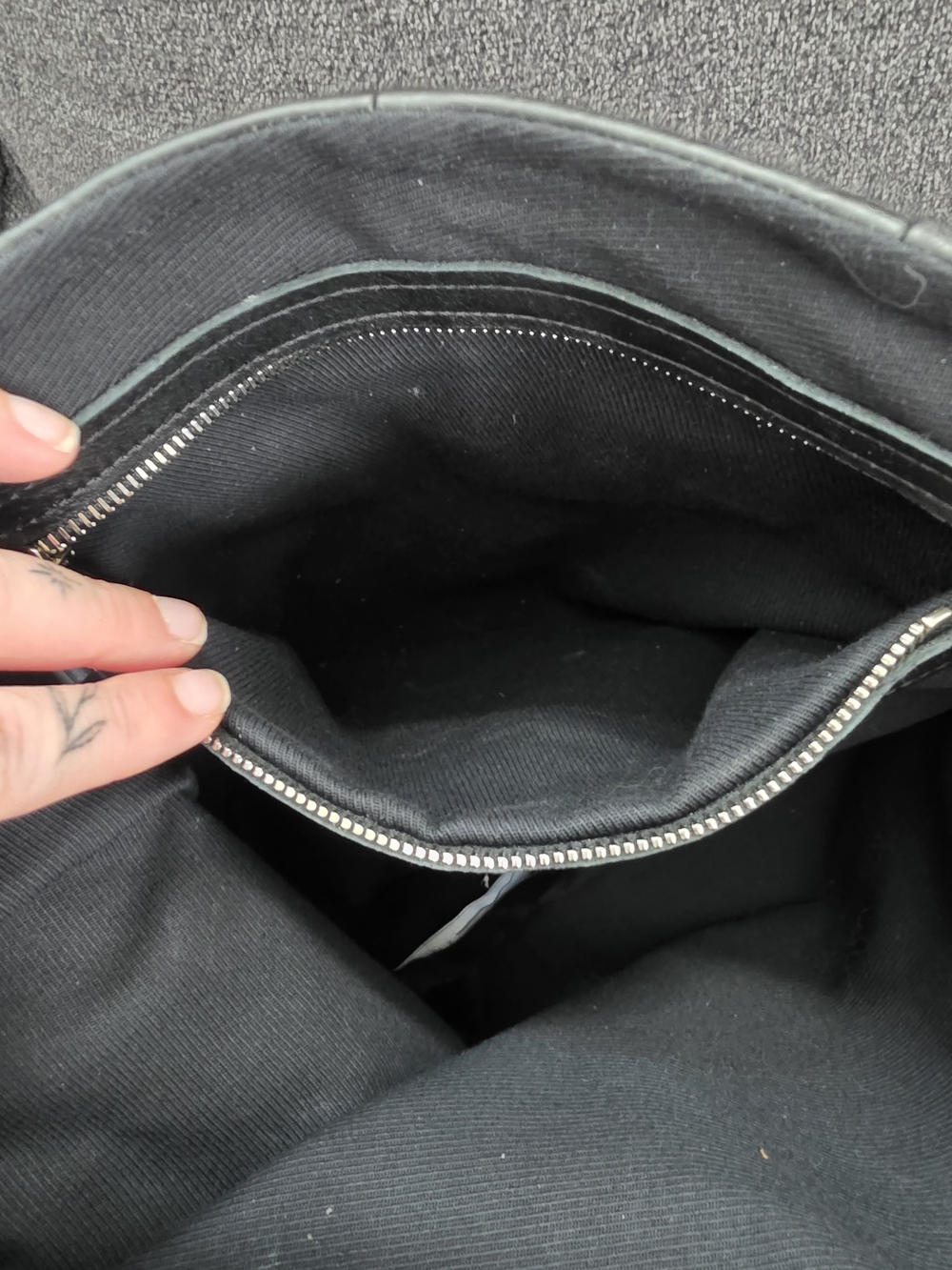 4th Of July Drop! Sonya lee half Camia bag - Picture 6 of 6